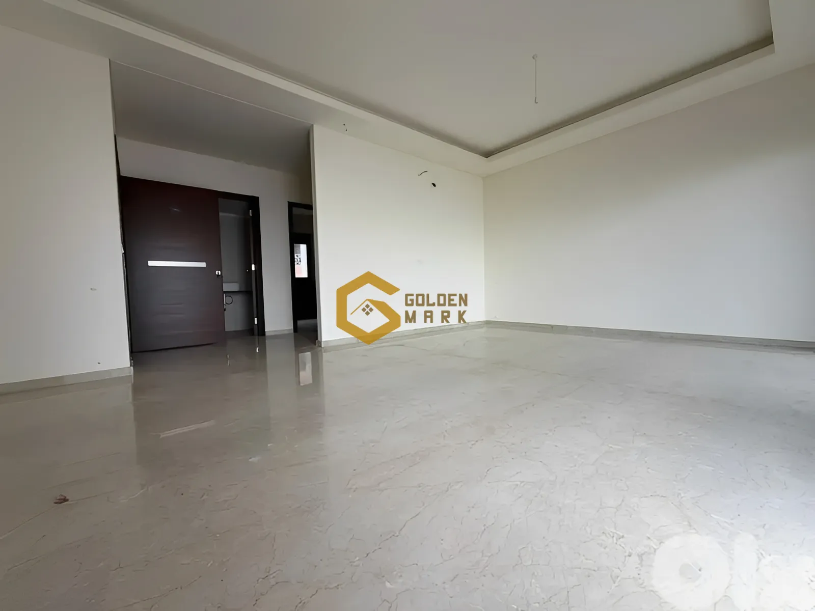 Apartment for Sale in Blat - 3 bed, 3 bath