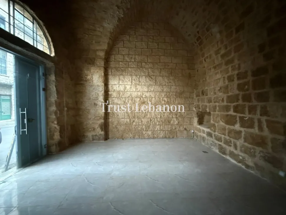 Shop for rent in Broummana, Lebanon