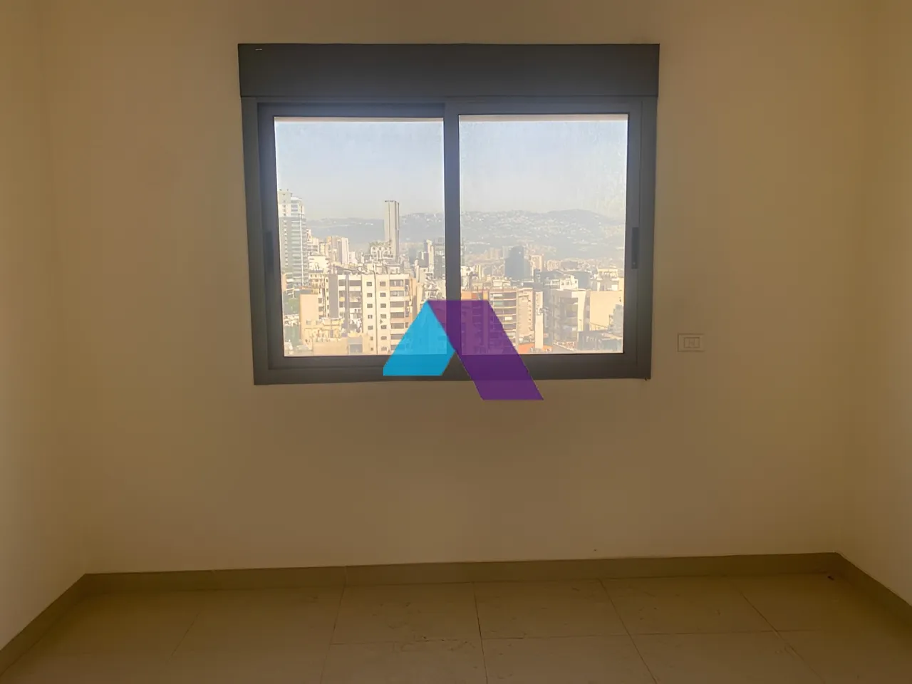 Apartment for Sale in Ras Al Naba'a - 3 bed, 3 bath