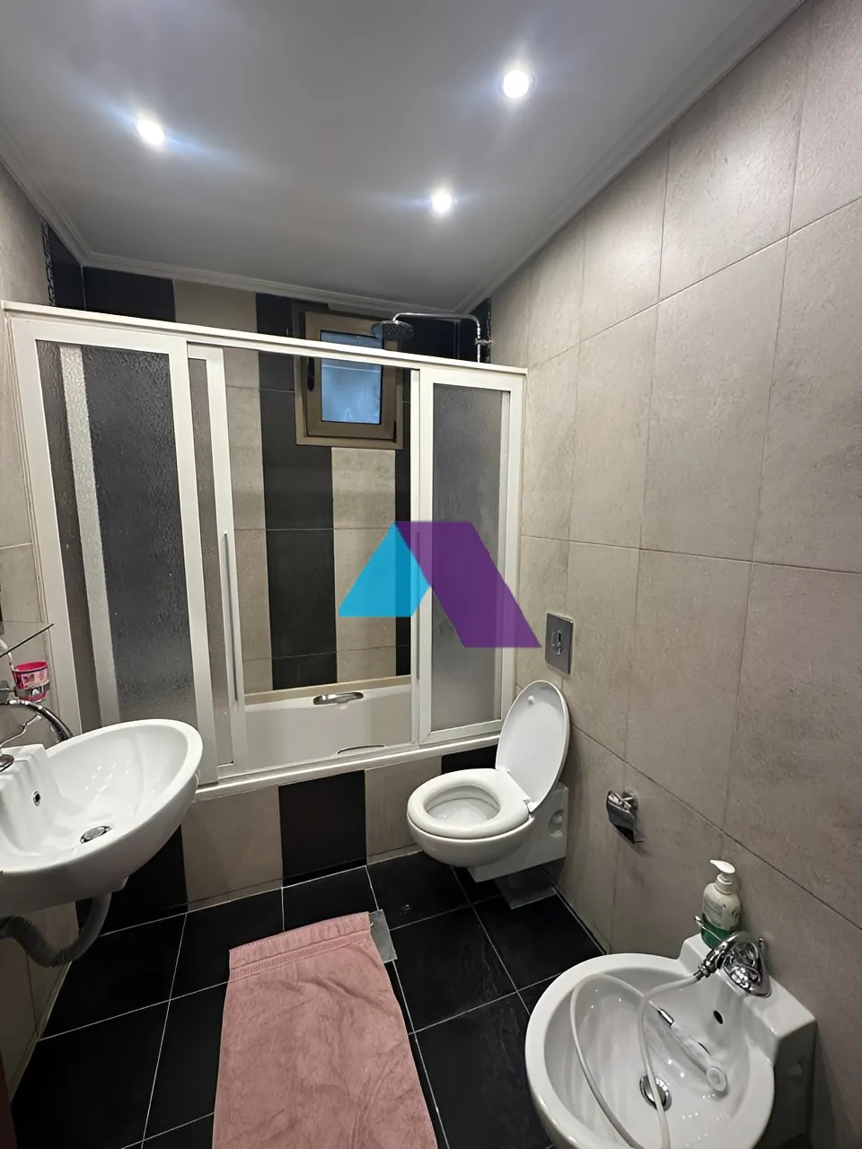 Apartment for rent in Manara - 4 bed, 4 bath