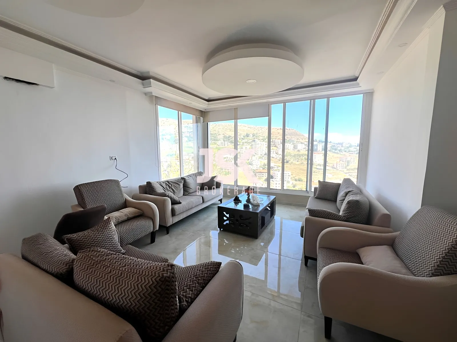 Duplex for Sale in Saoufar - 5 bed, 6 bath