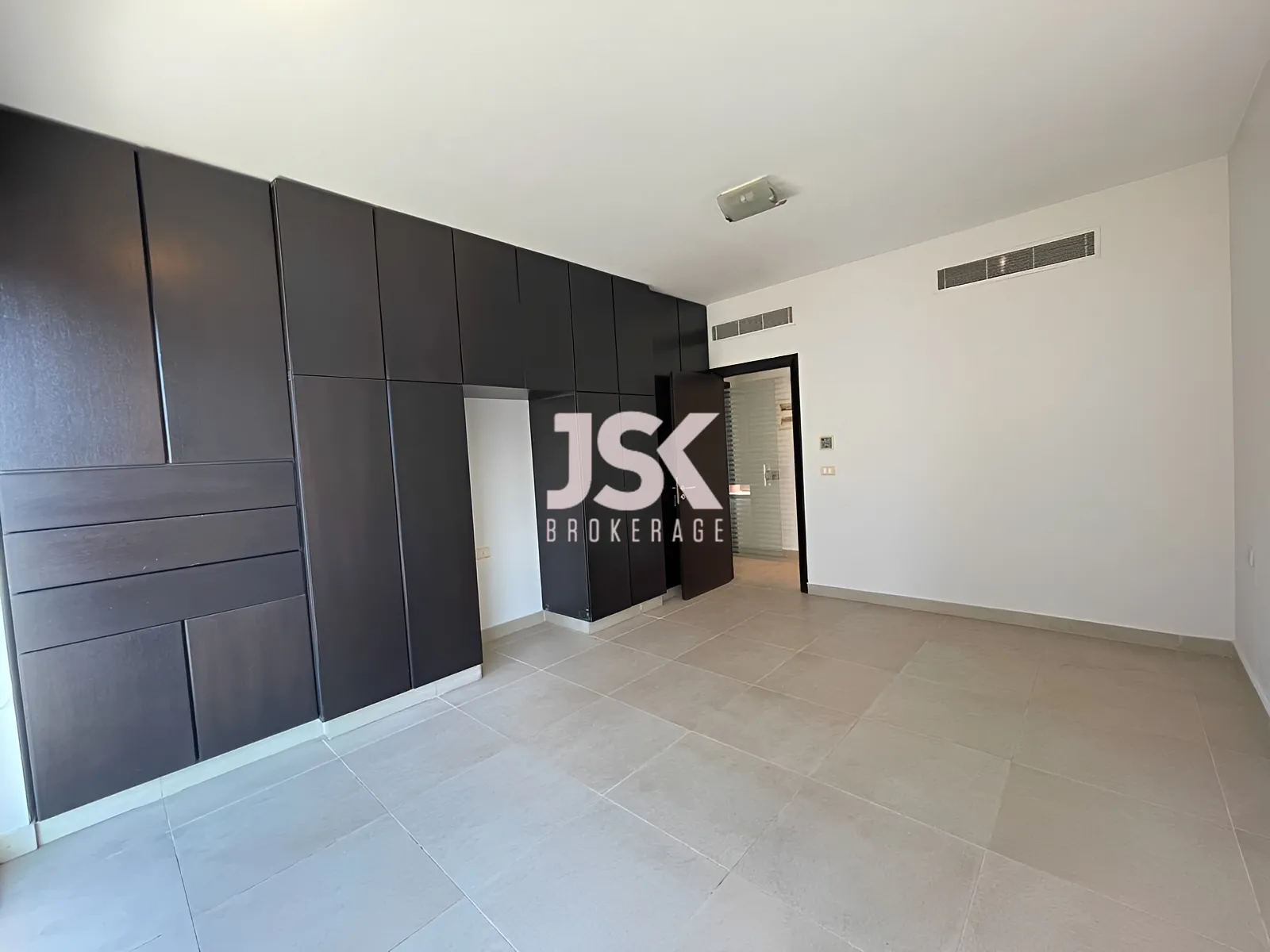 Apartment for Rent in Ras