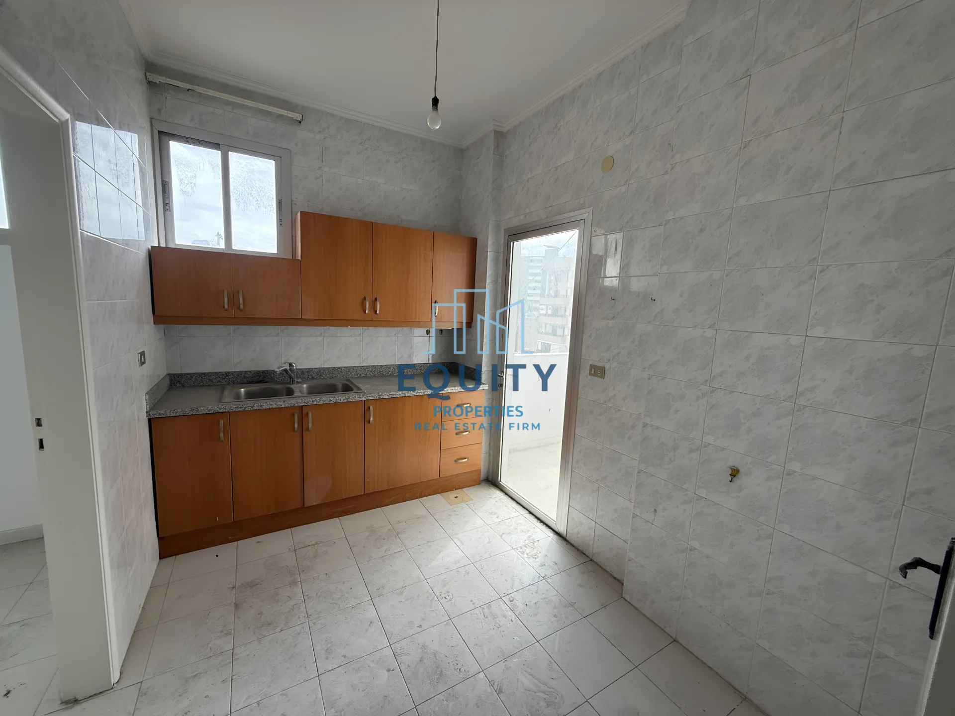 Apartment for sale in Furn El Chebak