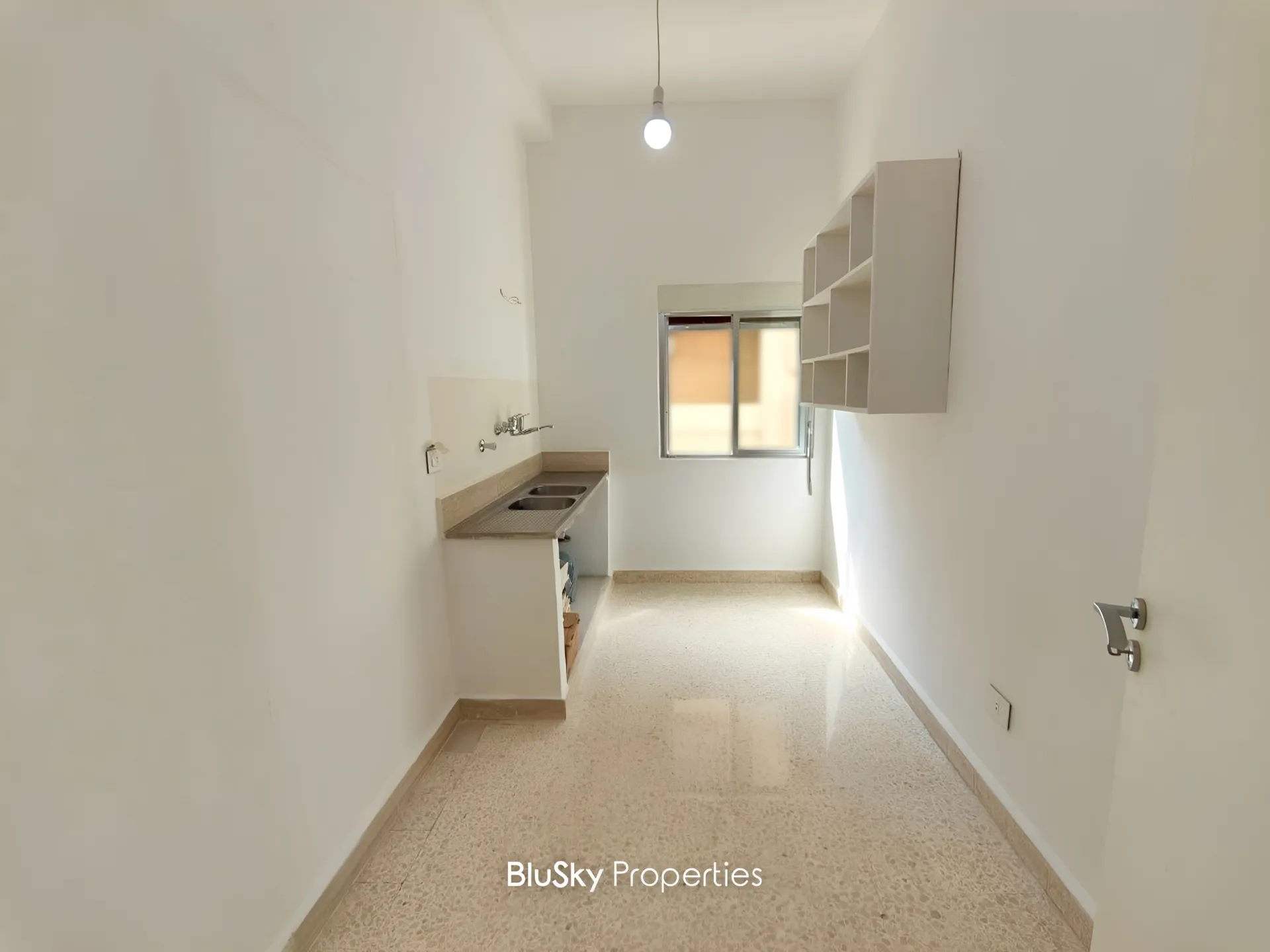 Apartment for rent in Antelias