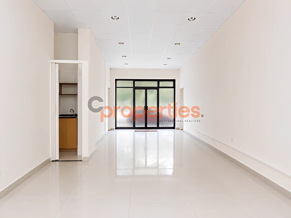 Shop for Rent in Remeil