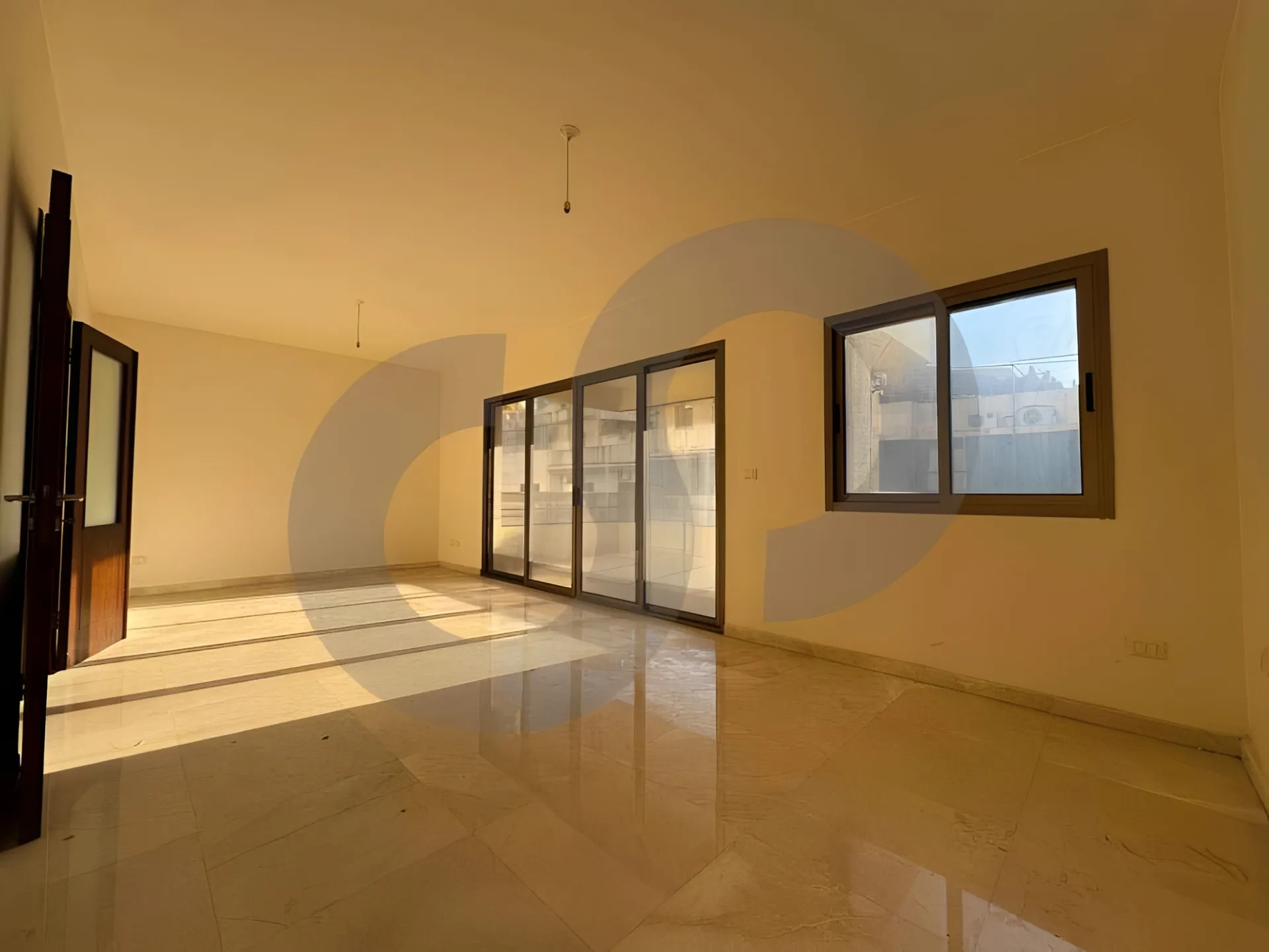 Building for Sale in Verdun