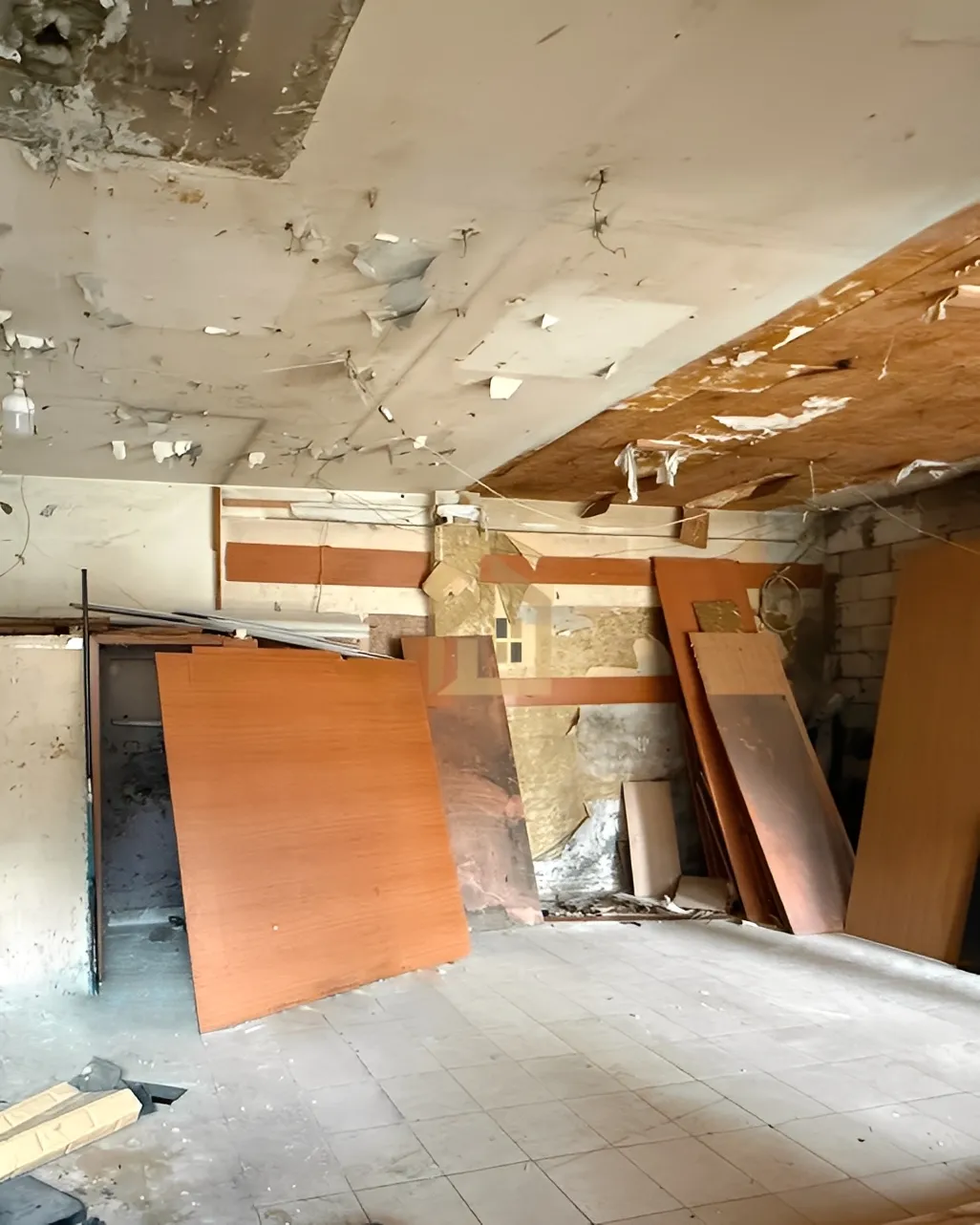Shop for Rent in Msaytbeh, Beirut, Lebanon
