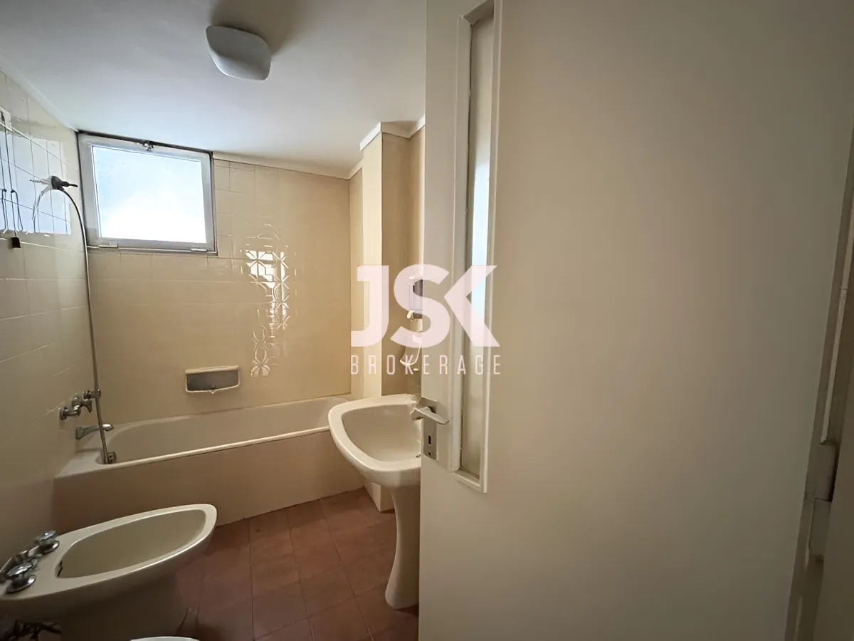 Office for Sale in Badaro