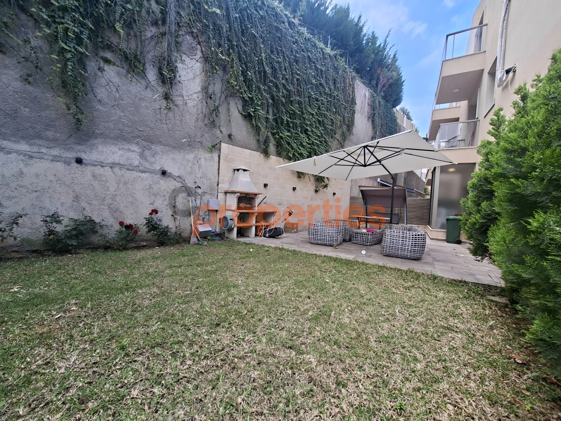 Apartment for Sale in Halat