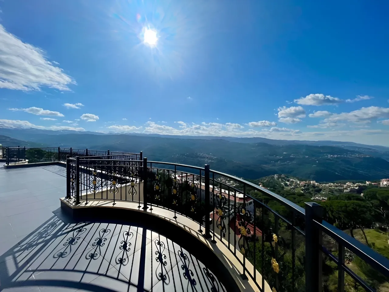 Apartment for Sale in Broumana - 6 bed, 7 bath