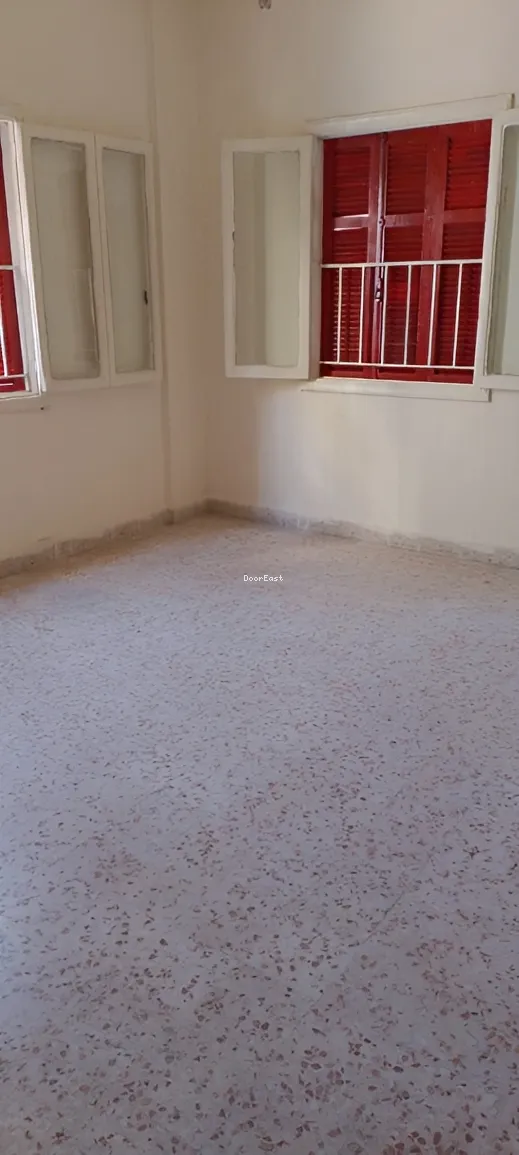 Apartment for rent in Forn El Chebbak