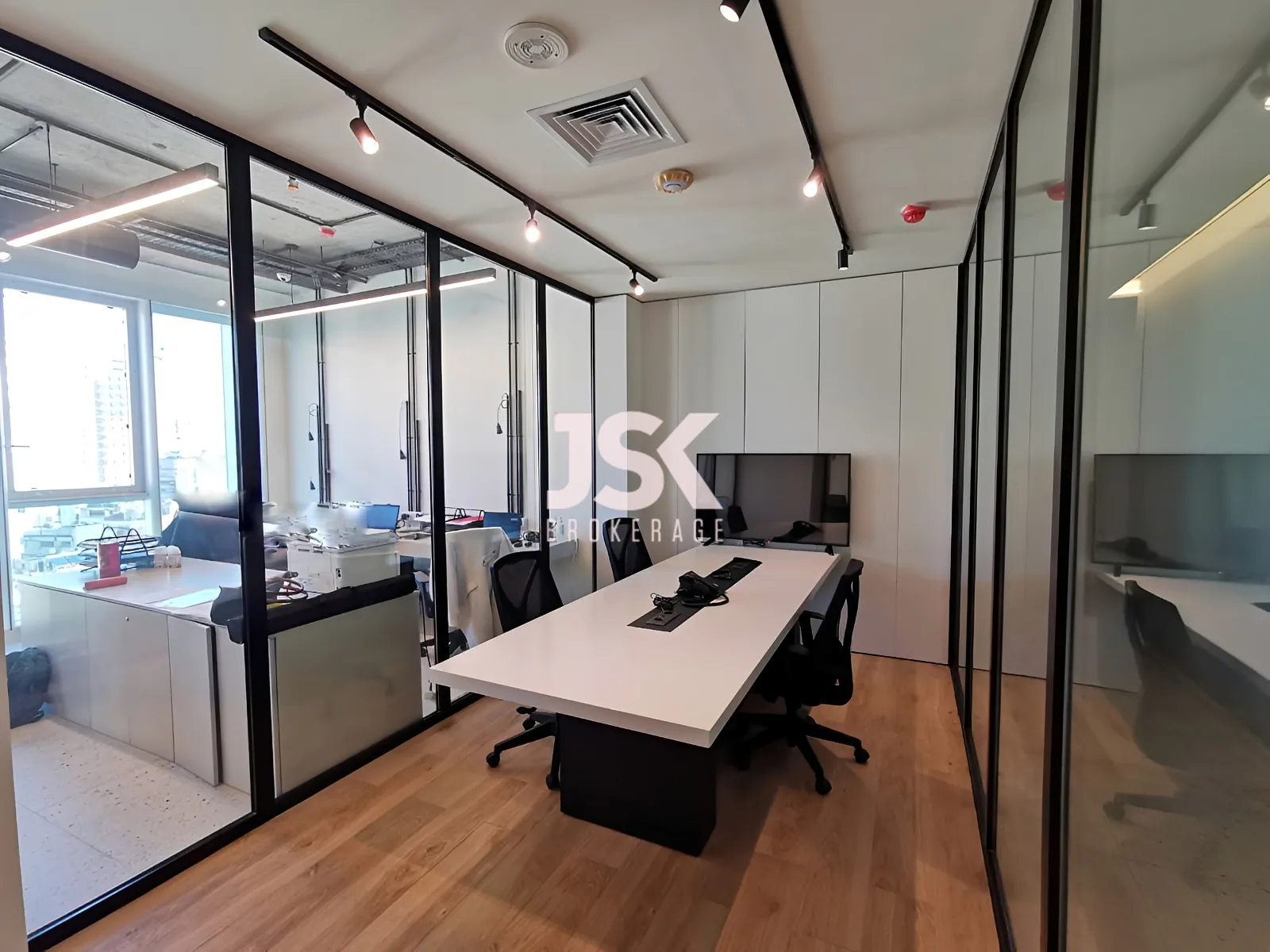 Building for Rent in Achrafieh