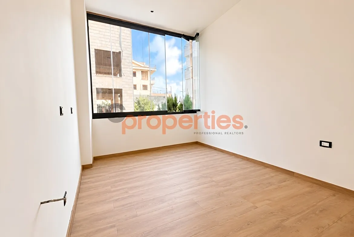 Apartment for Sale in Ballouneh - 3 bed, 3 bath