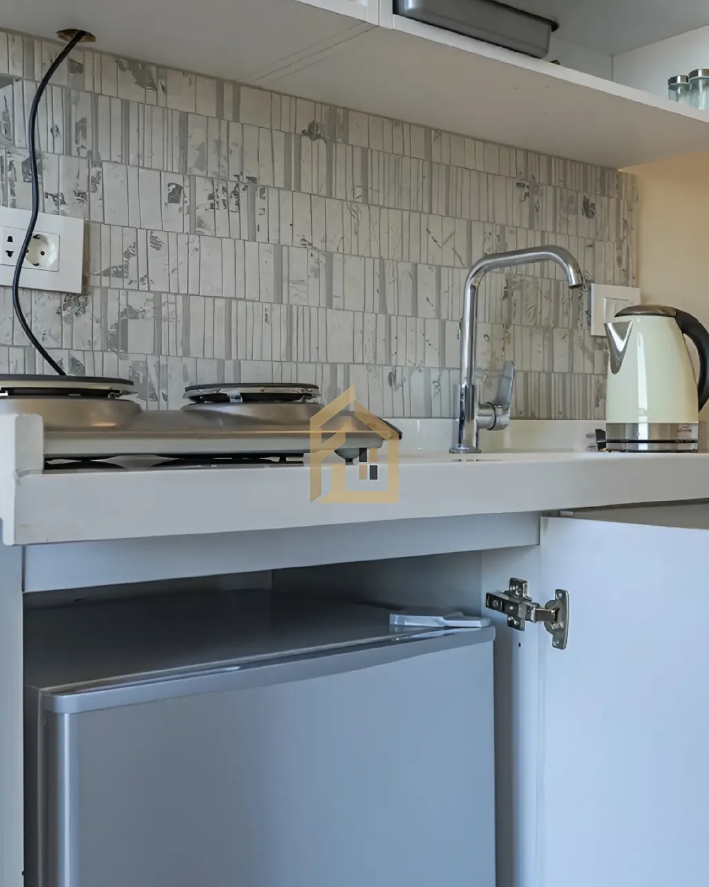 Studio for rent in Karantina, Beirut, Lebanon - 1 bed, 1 bath
