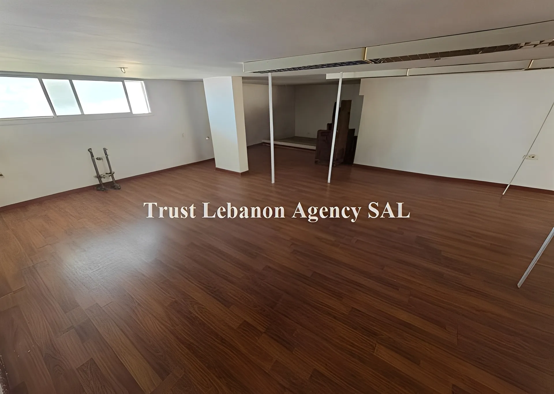 Commercial Property For Rent in Metn, Elyssar