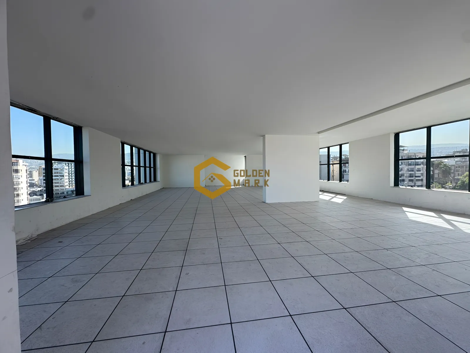 Office for rent in Sin El Fil