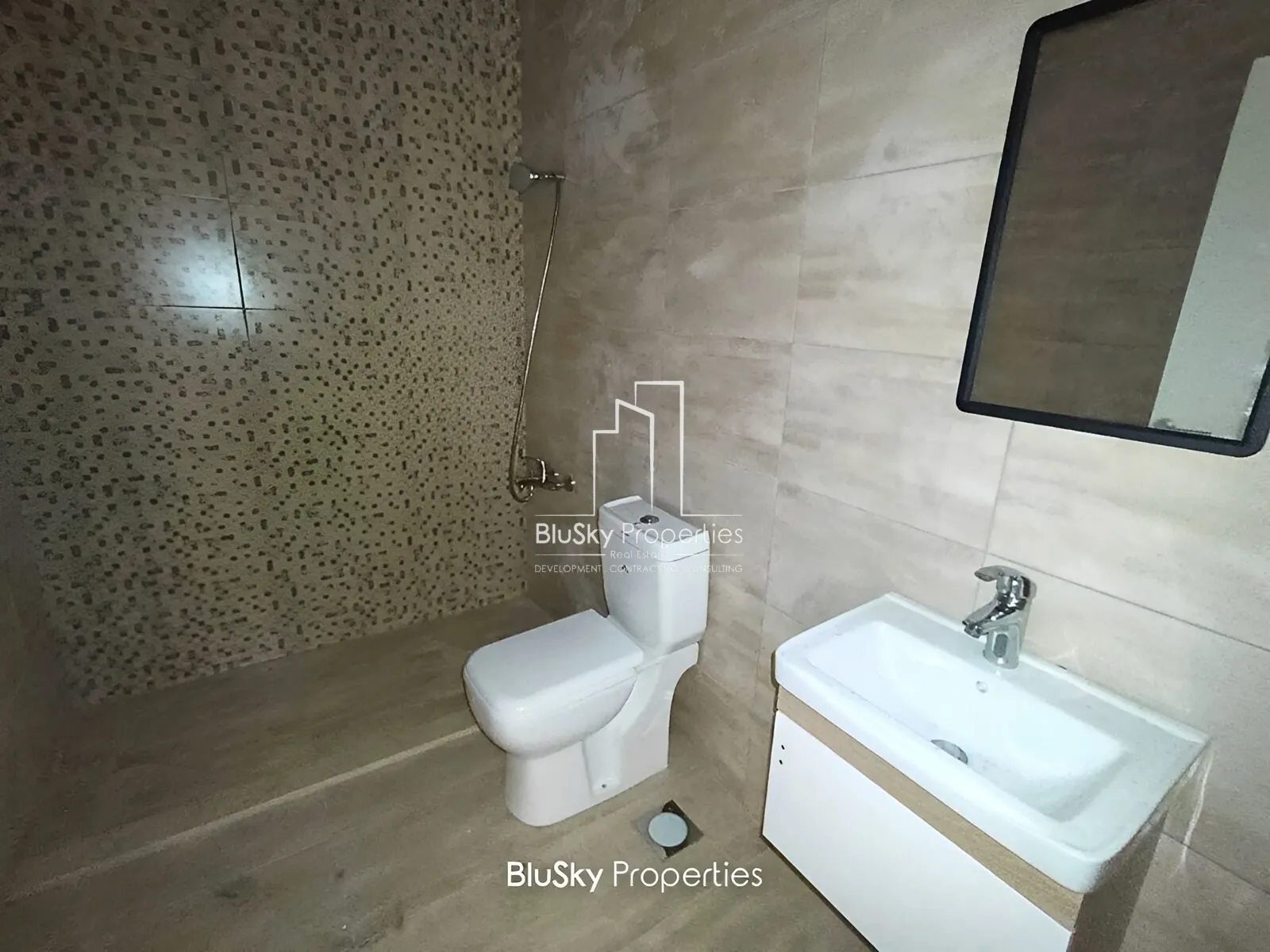 Apartment for Sale in Halat