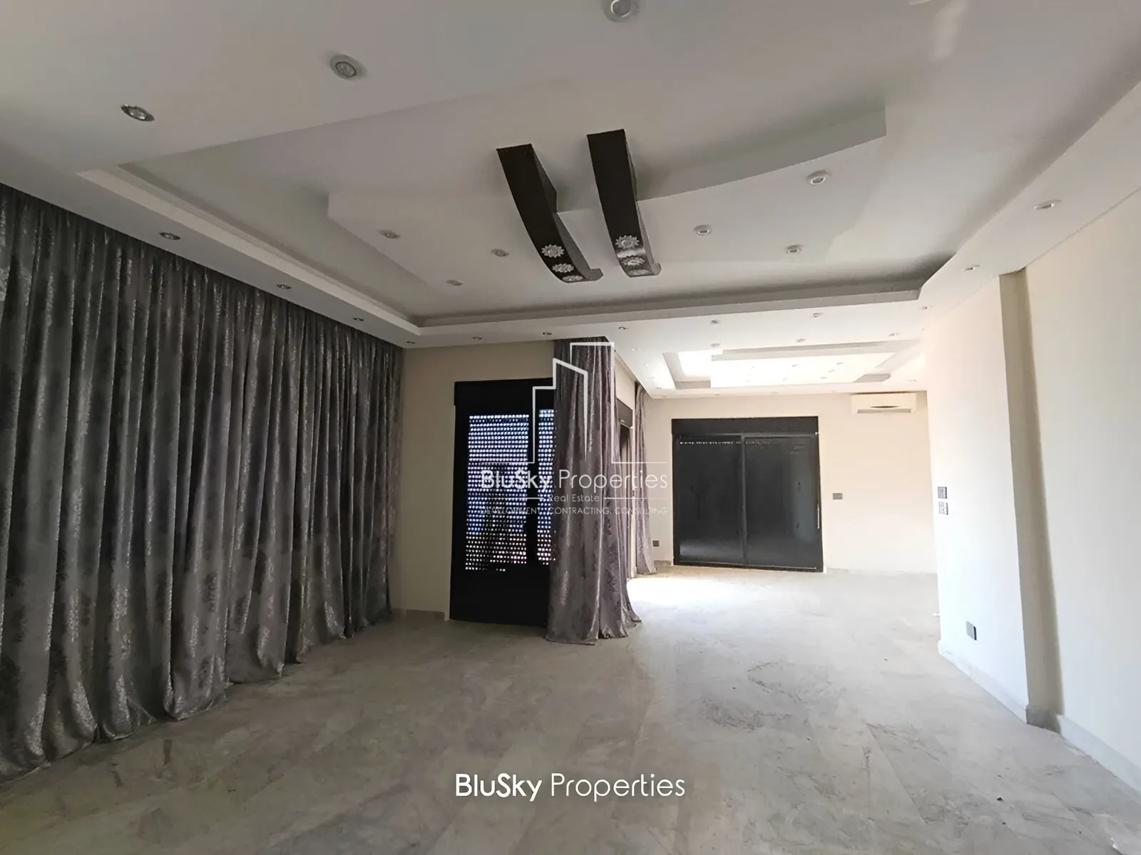 Apartment for Sale in Kfarhbeb - 3 bed, 4 bath