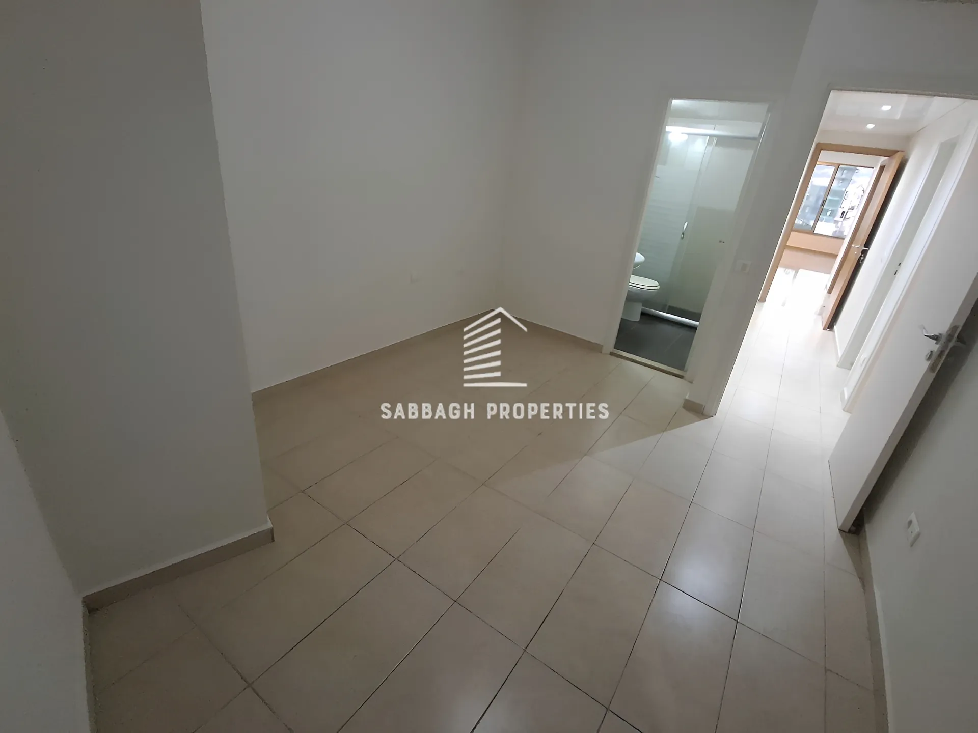 Apartment for rent in Geitawi, beirut, lebanon