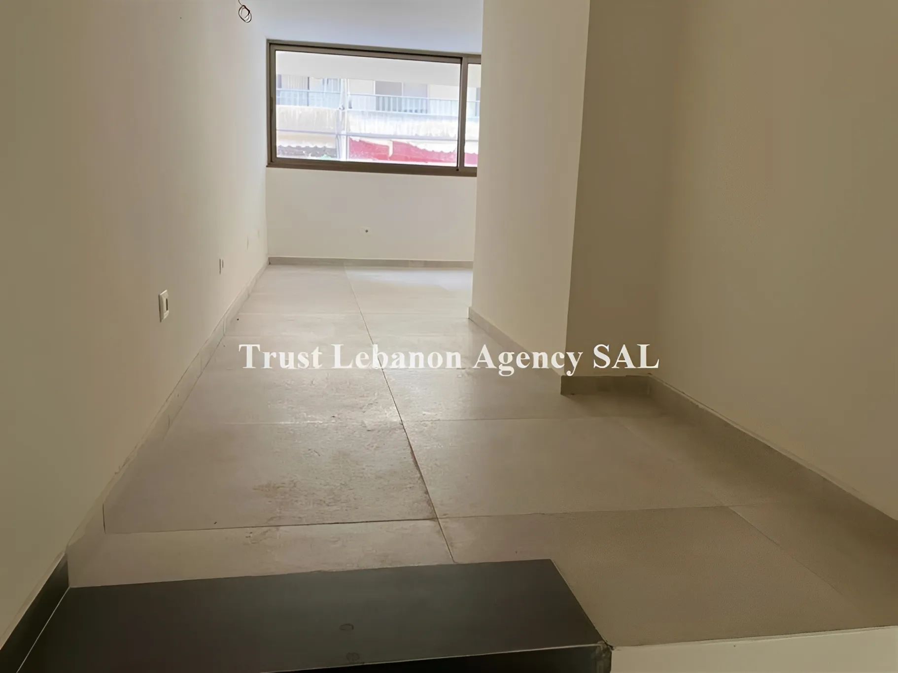Shop for sale in Metn, Dekweneh