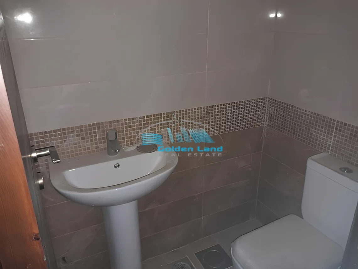 Apartment for Sale in Jouret El Ballout, Lebanon - 3 bed, 3 bath