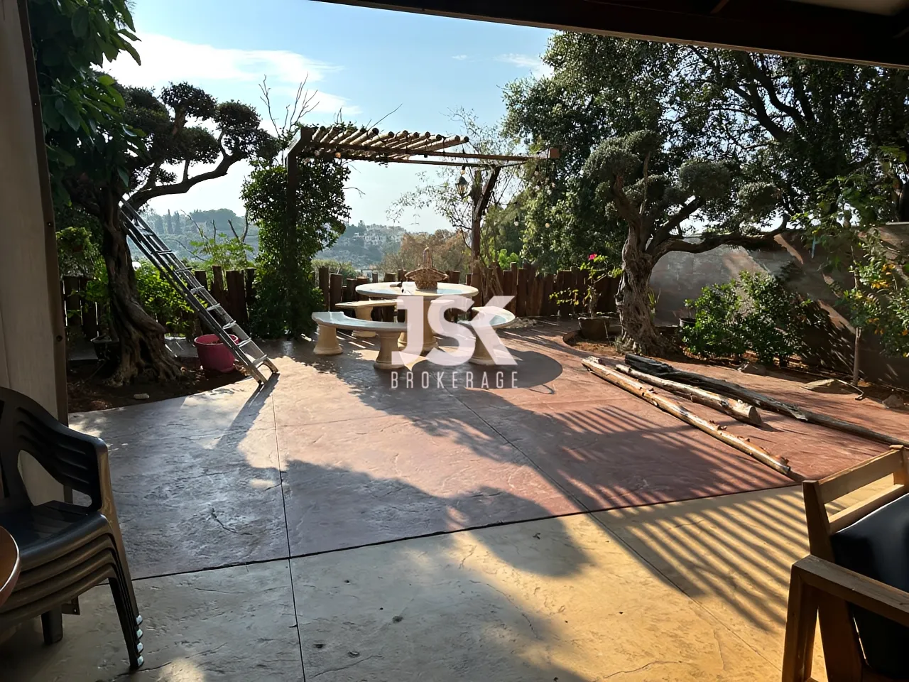 Duplex for Sale in Aamchit