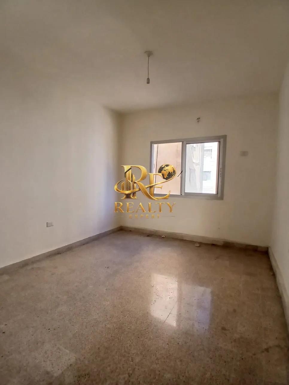 شقة for rent in Haret hreik, لبنان