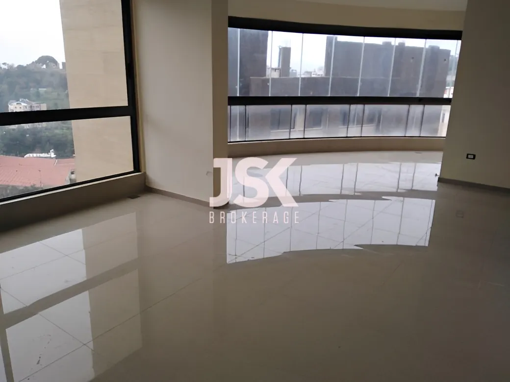 Apartment for Sale in Aatchane, Lebanon - 3 bed, 3 bath