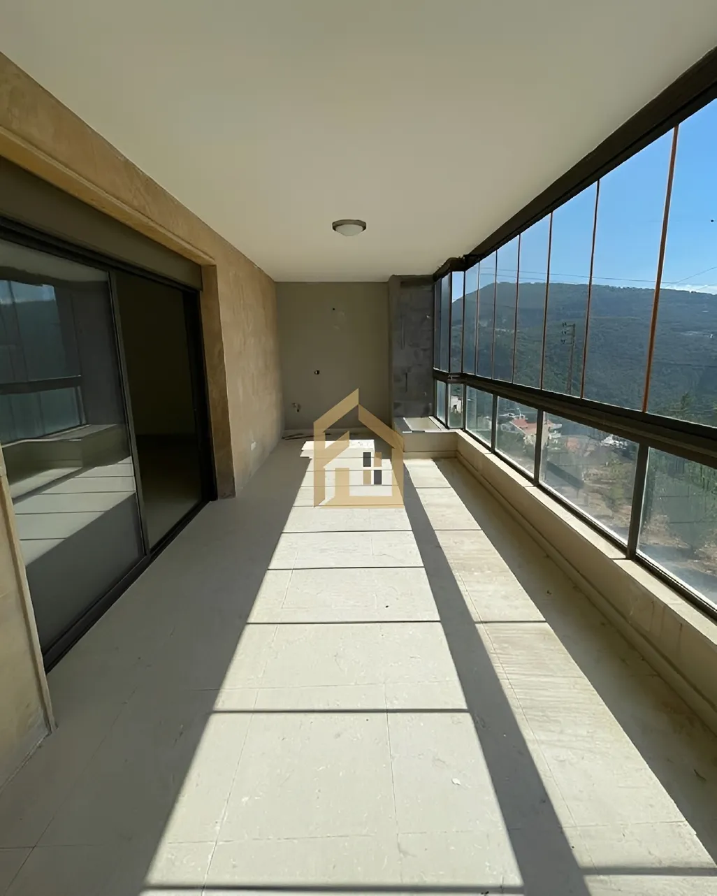 Apartment for sale in Rabweh, Bayrut, Lebanon - 3 bed, 4 bath
