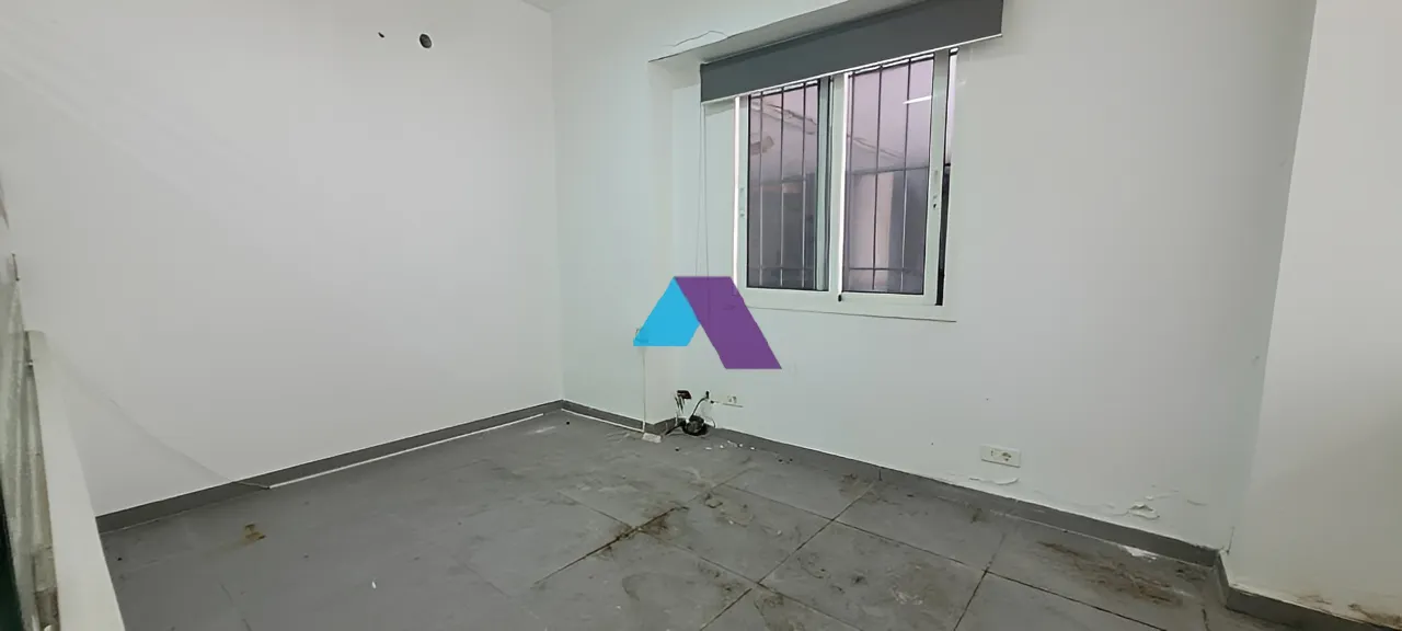 Office for Sale in Zalqa