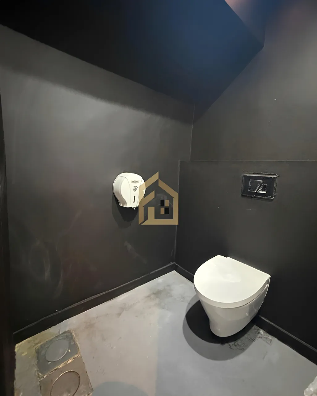 Shop for rent in Badaro, Beirut, Lebanon