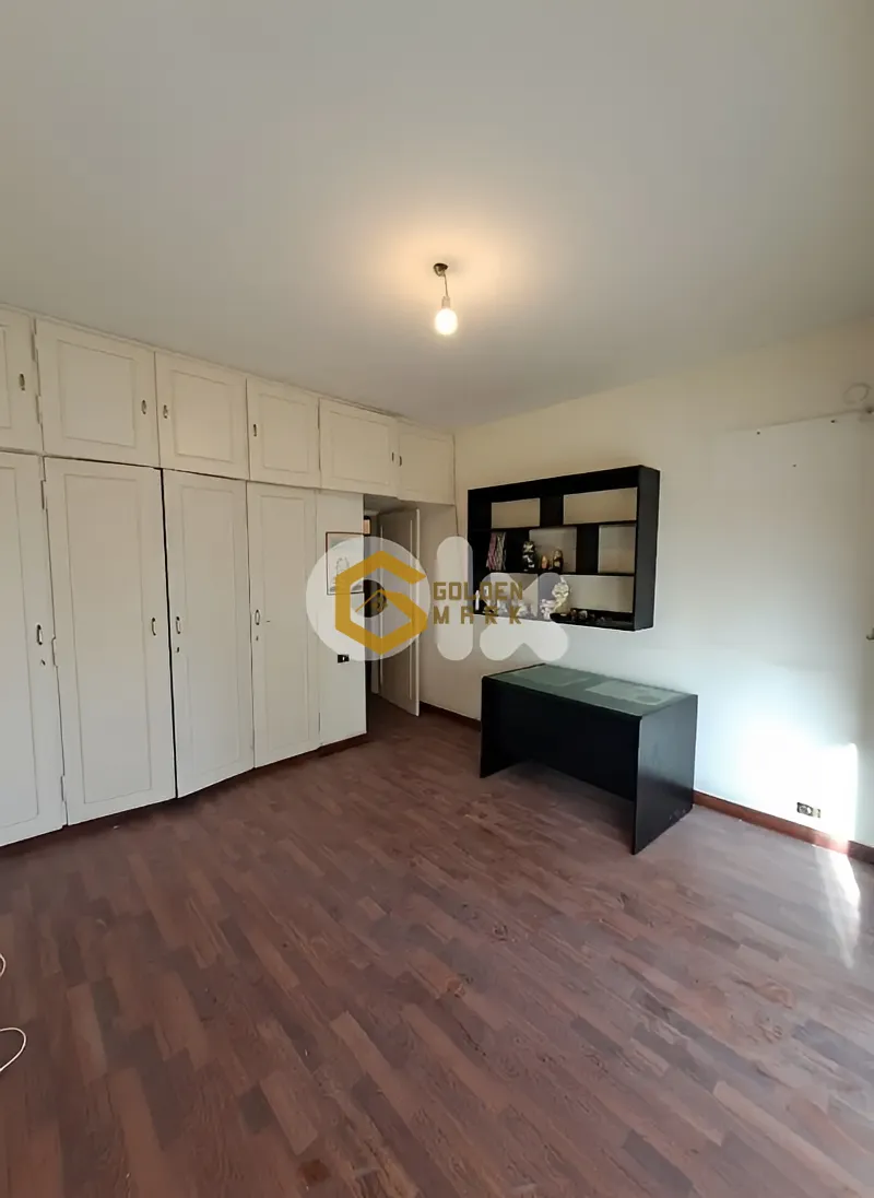Apartment for Sale in Ramlet El Baida, Bayrut