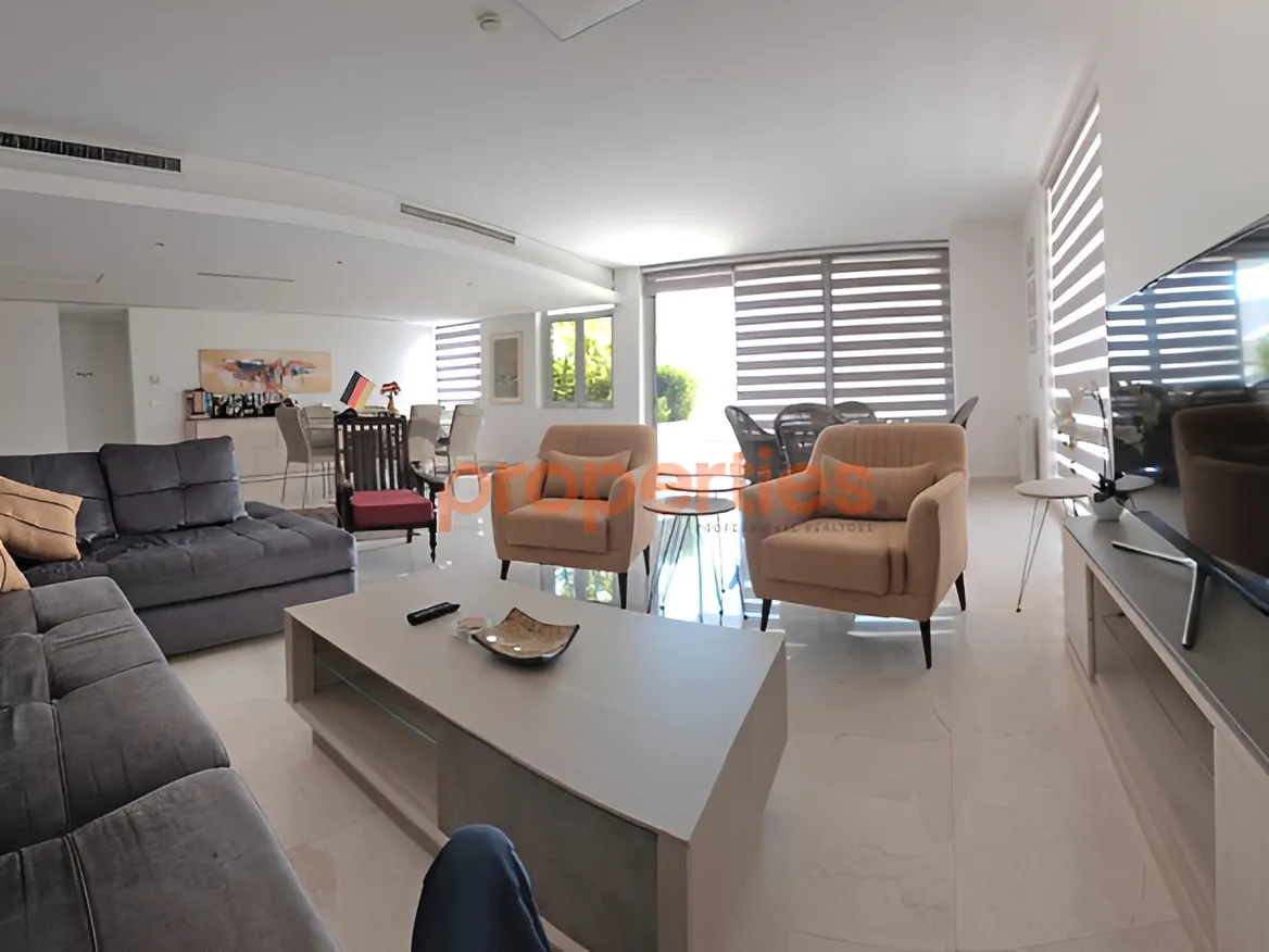 Apartment for Rent in Achrafieh - 3 bed, 3 bath