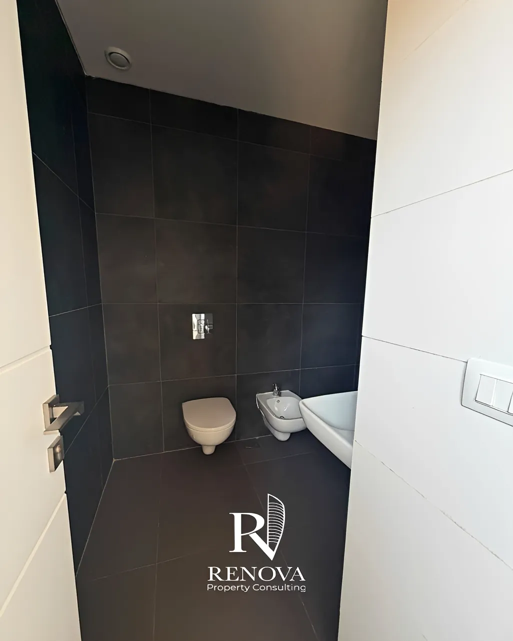 Building for rent in Mansourieh, Lebanon