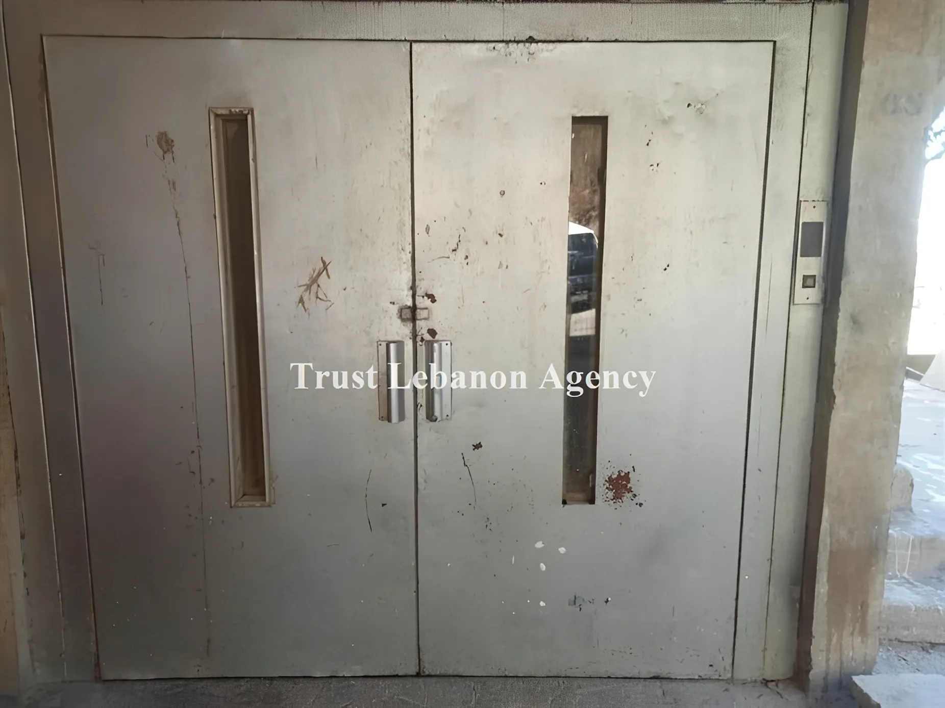 Commercial Property For Sale in Metn, Fanar