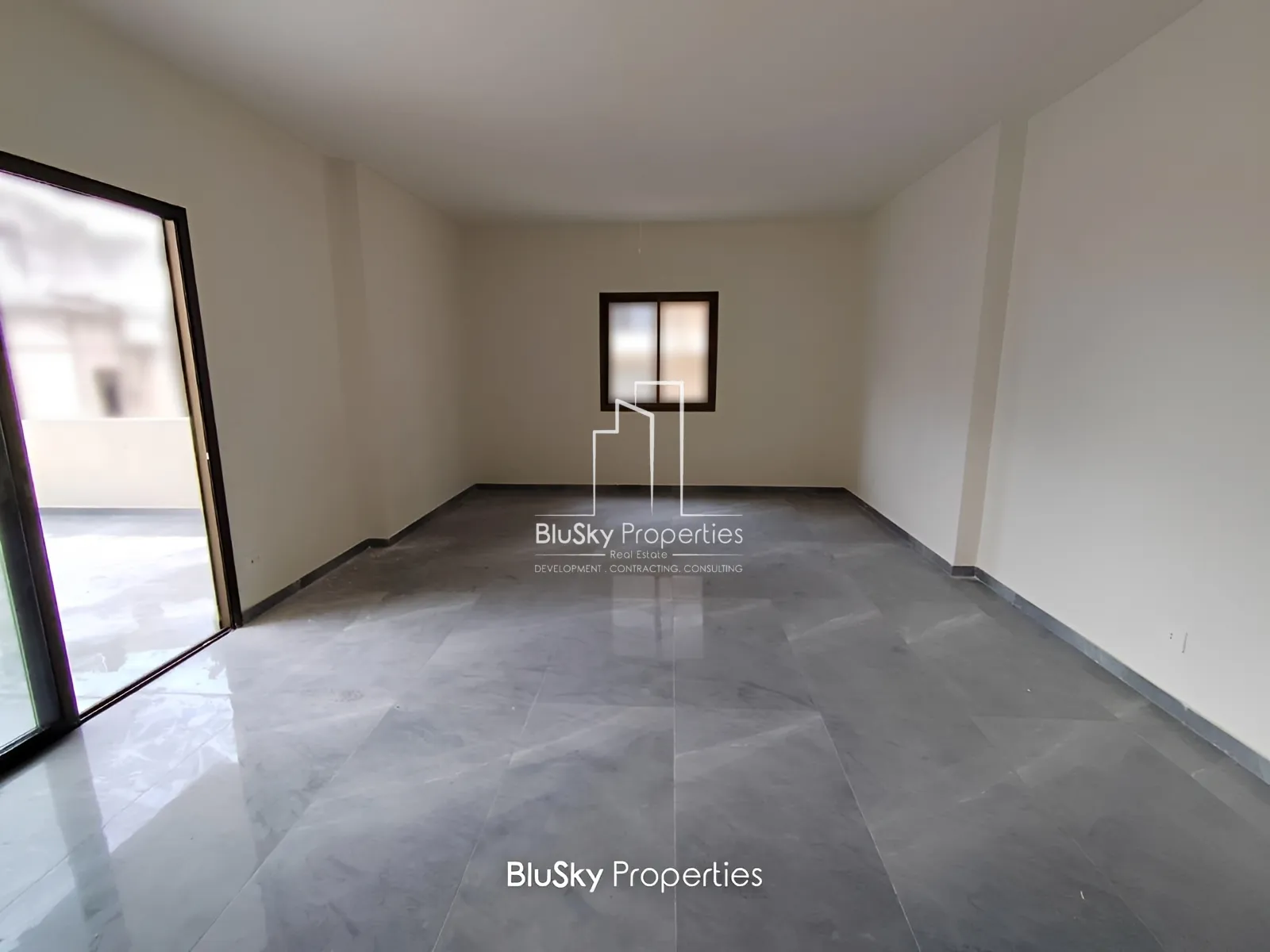 Apartment for Sale in Adonis