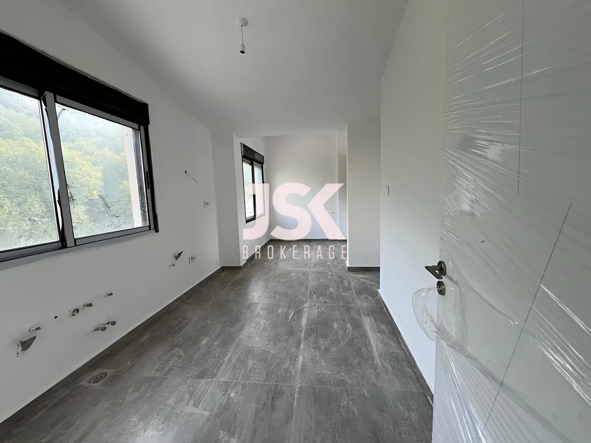 Apartment for Sale in Adma w Dafnah, Lebanon