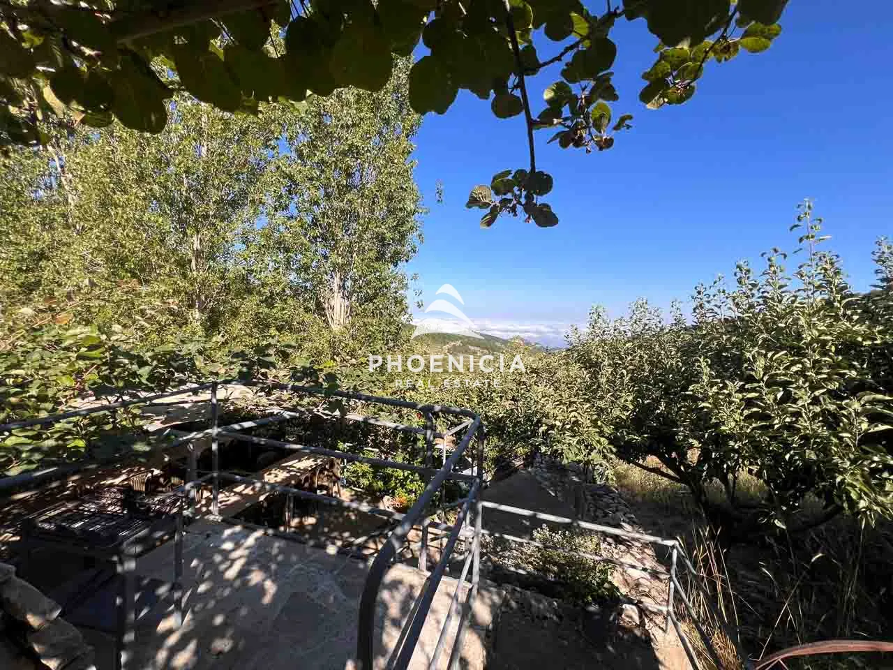 Restaurant for rent in Annaya, Lebanon