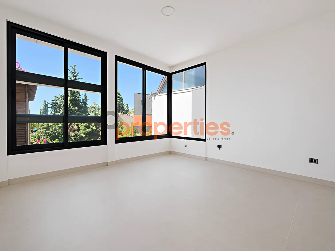 Apartment for Sale in Hamra - 4 bath