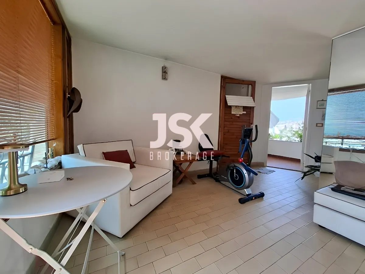 Chalet for Sale in Safra