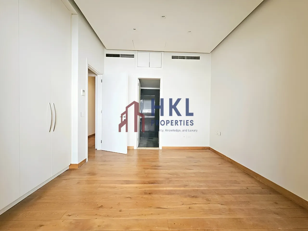 Apartment for sale in Hamra