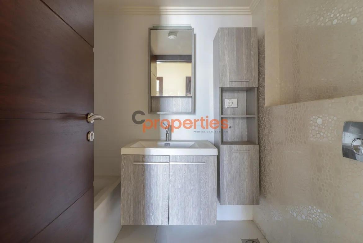 Apartment for Sale in Sioufi
