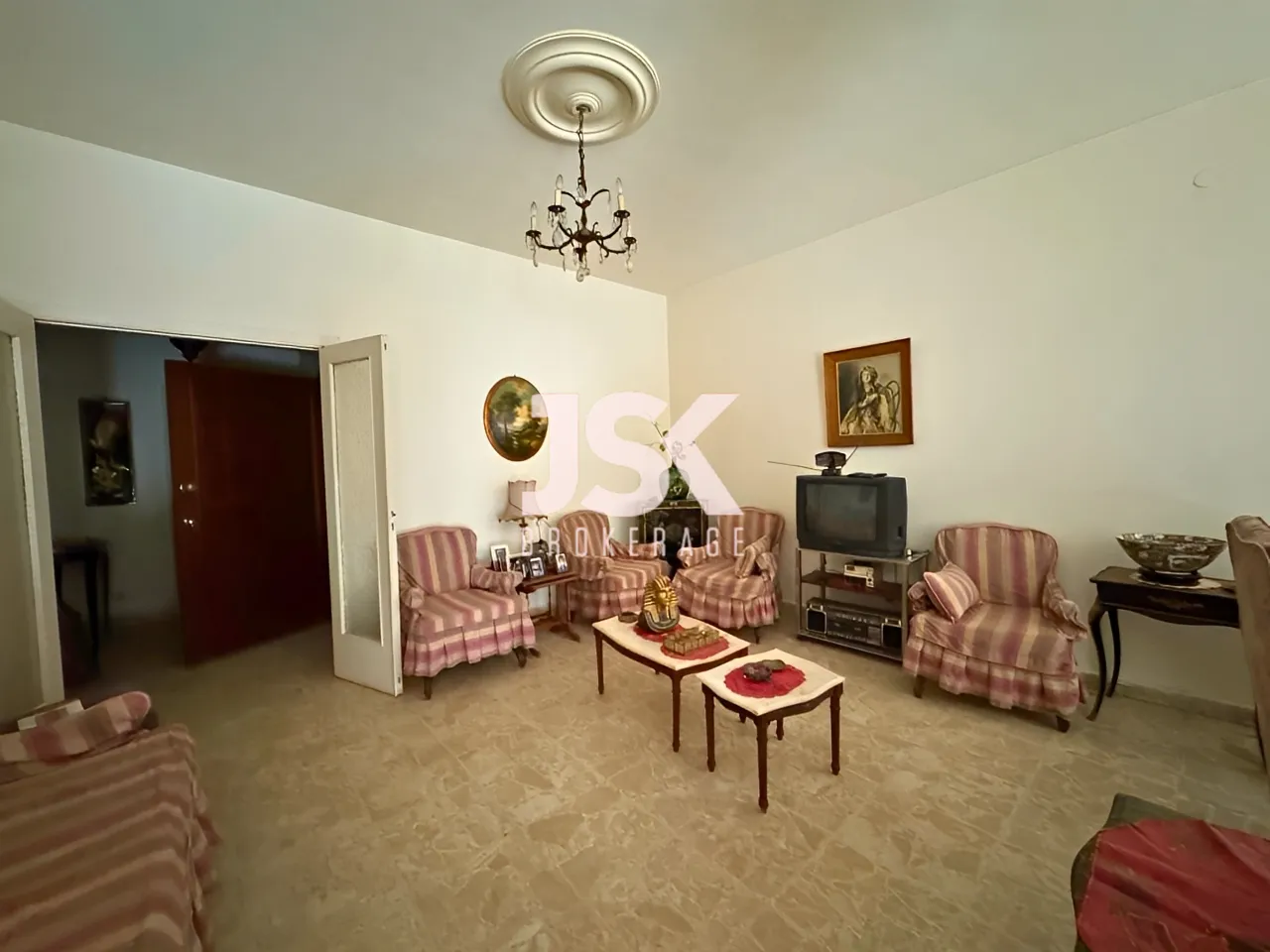 Apartment for Rent in Ain El Remmaneh - 3 bed, 2 bath