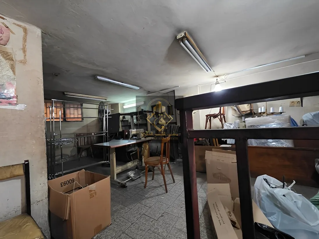 Comercial prorpety for sale in Nowayri, Bayrut, Lebanon