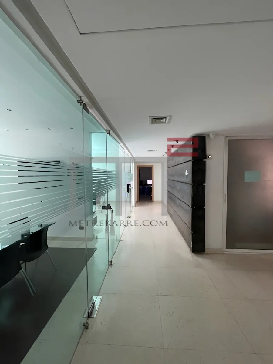 Office for sale in Furn El Hayek