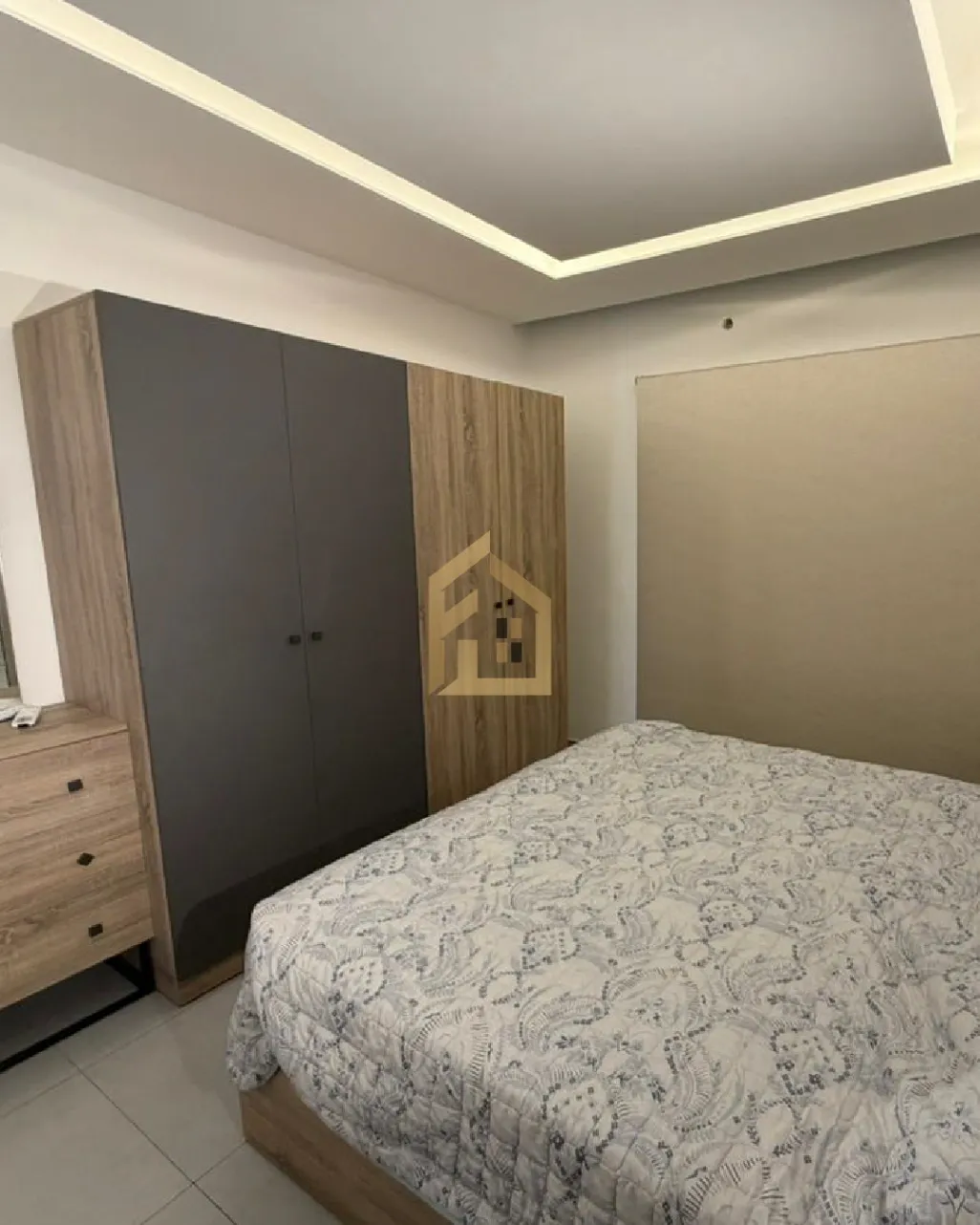 Apartment for rent in Ramleh Al Bayda, Beirut, Lebanon