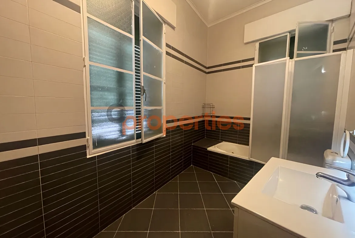 Apartment for Rent in Saifi Village