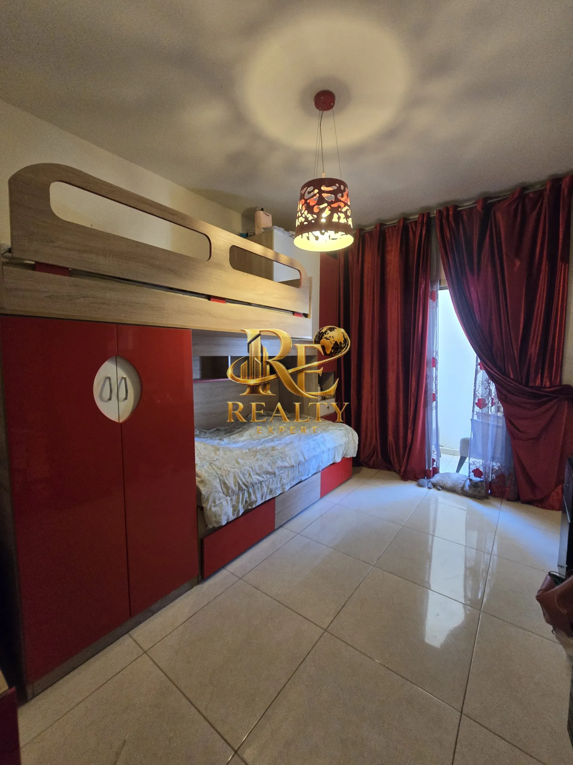 شقة for sale in شويفات القبة، لبنان