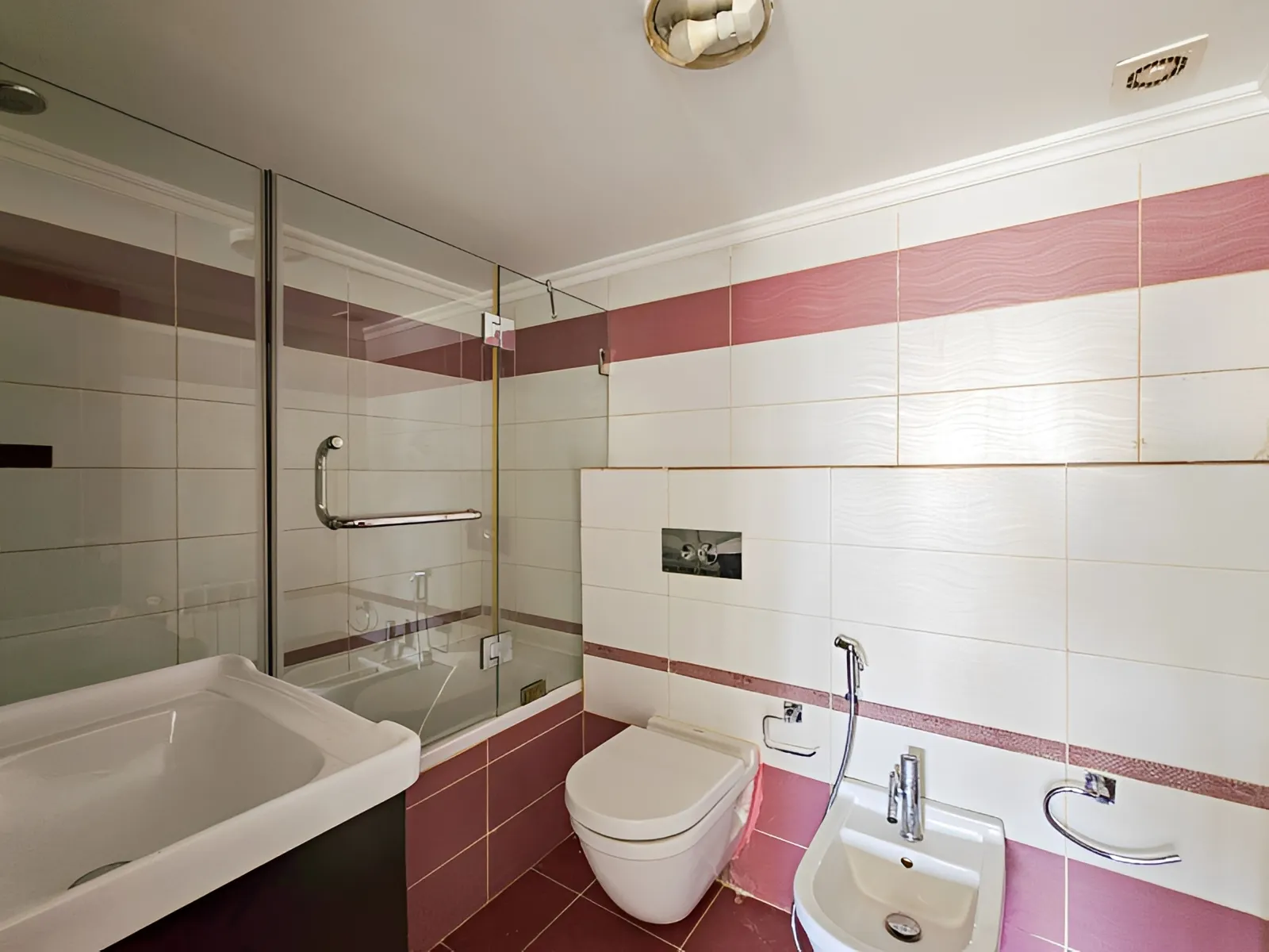 Apartment for Rent in Kraytem