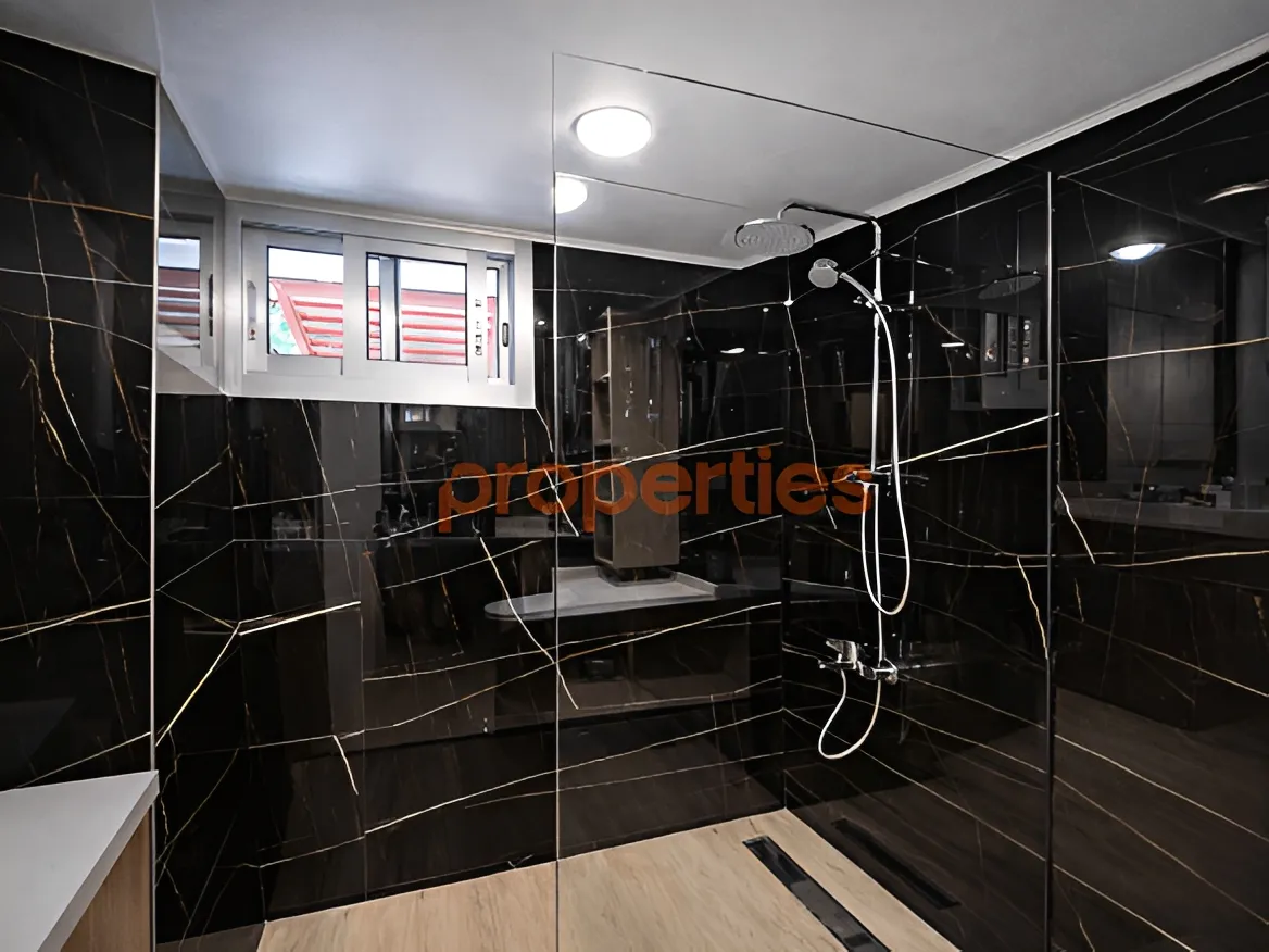 Chalet for Sale in Tabarja